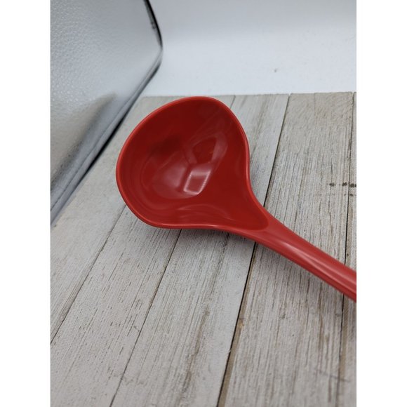Hutzler Solid Serving Ladle Soup Spoon Melamine 11" Red No 525 - Picture 3 of 6